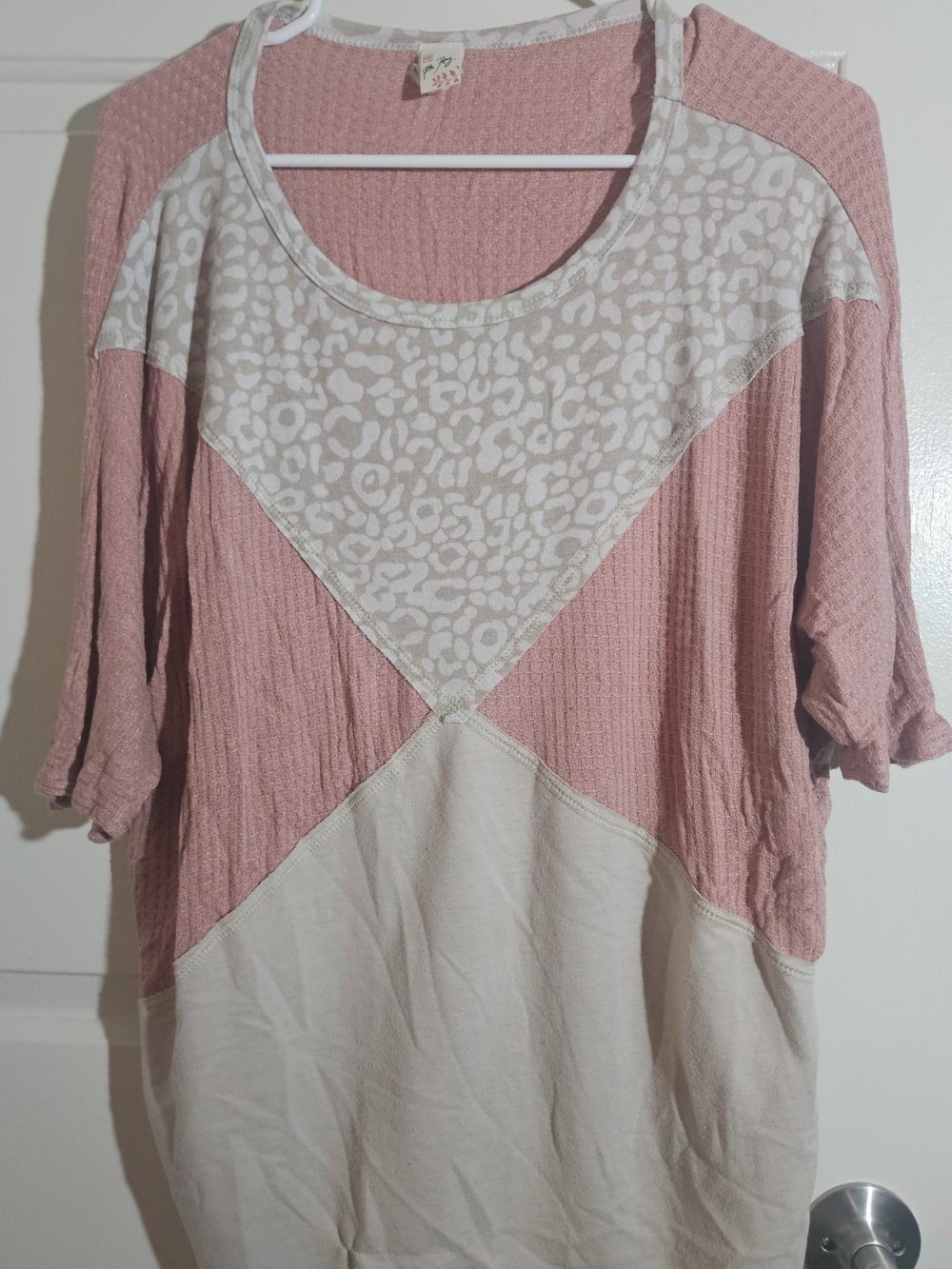 7th Ray Women's Pink and Cream Colorblock Short Sleeve Top